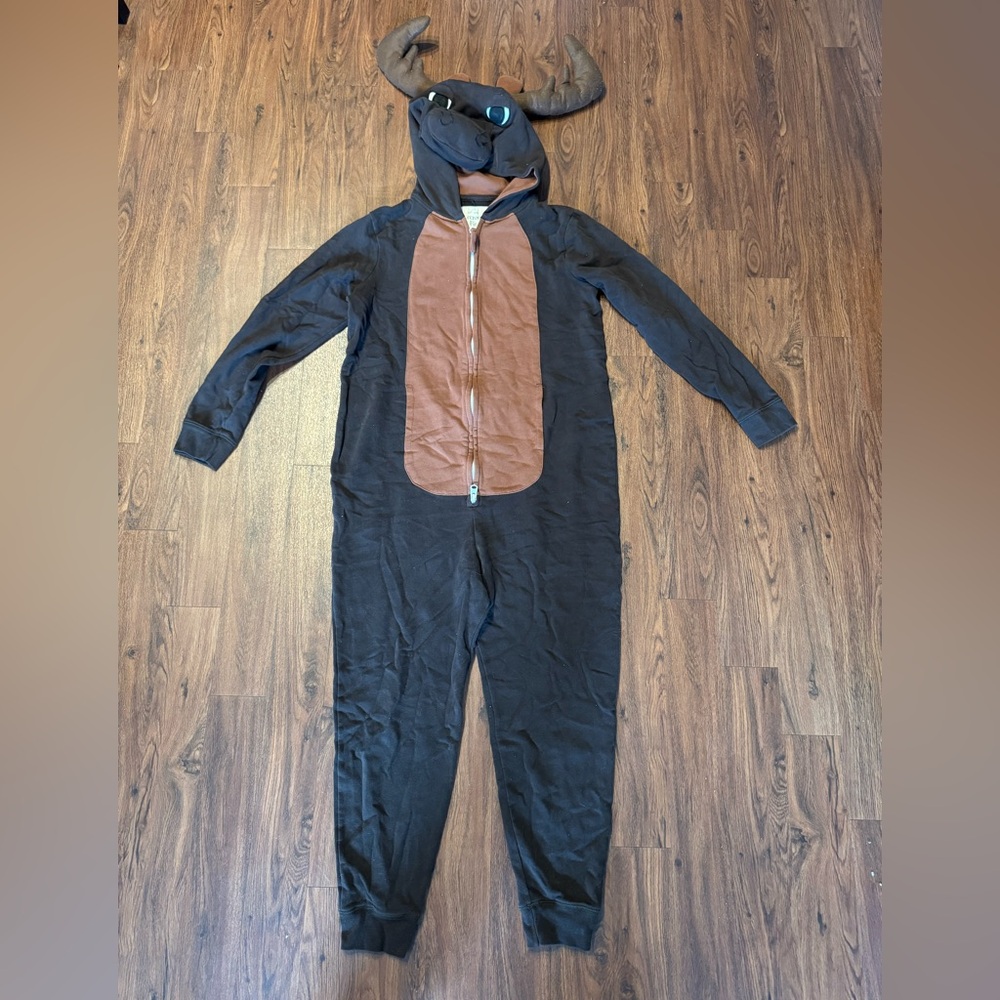 Rare Abercrombie and Fitch Moose Men’s Onesie